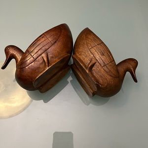 Rare Vintage Hand Carved walnut Wood Kashmir serving bowls 🦆 pair of ducks 🦆